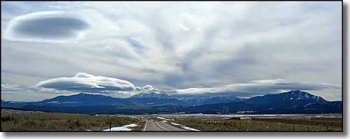 Winter skies over Blanca Massif