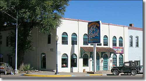 El Portal Hotel